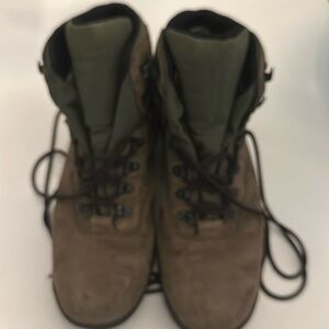 Merrill Men’s Gore-Tex Quest II Hiking Boots